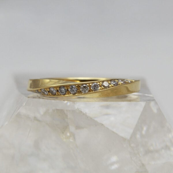 The Deveron: Handmade 14ct Yellow Gold Diamond Twist Wedding Ring