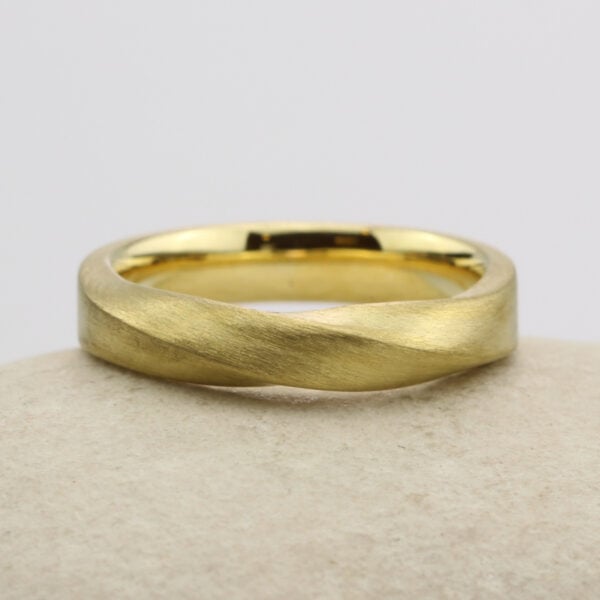 The Garhallow: Ethical 14ct Yellow Gold Twist Wedding Ring