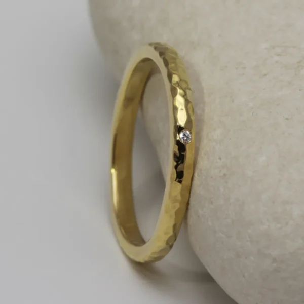 The Kinglass: Eco 18ct Gold Ring with Diamond, Moissanite or Sapphire