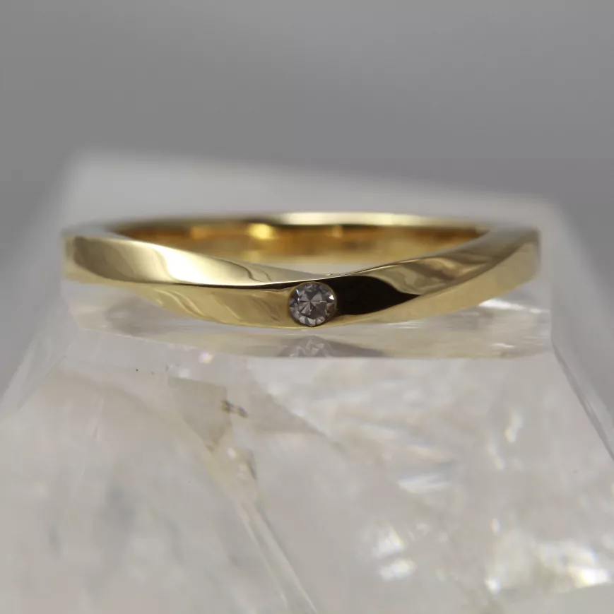 Eco 18ct Gold Diamond Ring