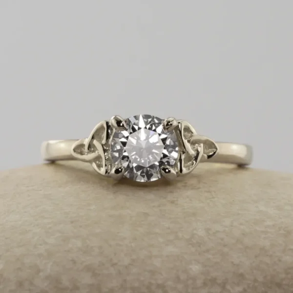The Glengawna: 14ct White Gold Celtic Trinity Knot Solitaire Moissanite or Diamond Engagement Ring