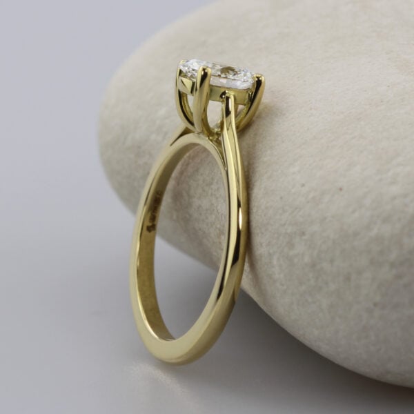 The Lark: Handmade 18ct Gold Wedfit Oval Diamond or Moissanite Engagement Ring