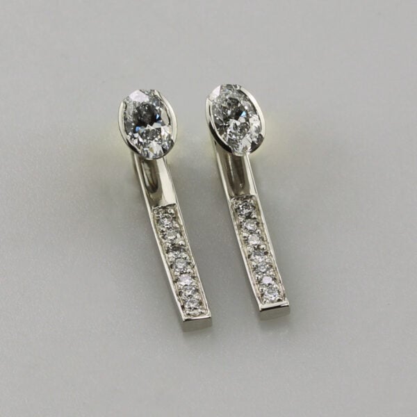 The Cairngorms Diamond Bar Stud Earrings 1.2 ctw: 950 Platinum