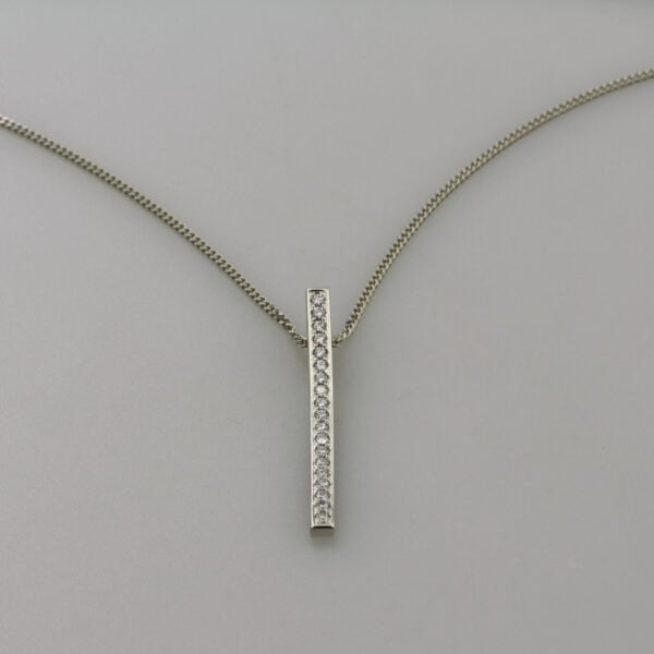 The Cairngorms Diamond Bar Necklace: 950 Platinum