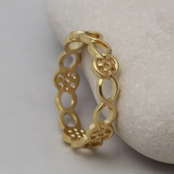 The Avonbeg: Handmade 14ct Yellow Gold Celtic Ring